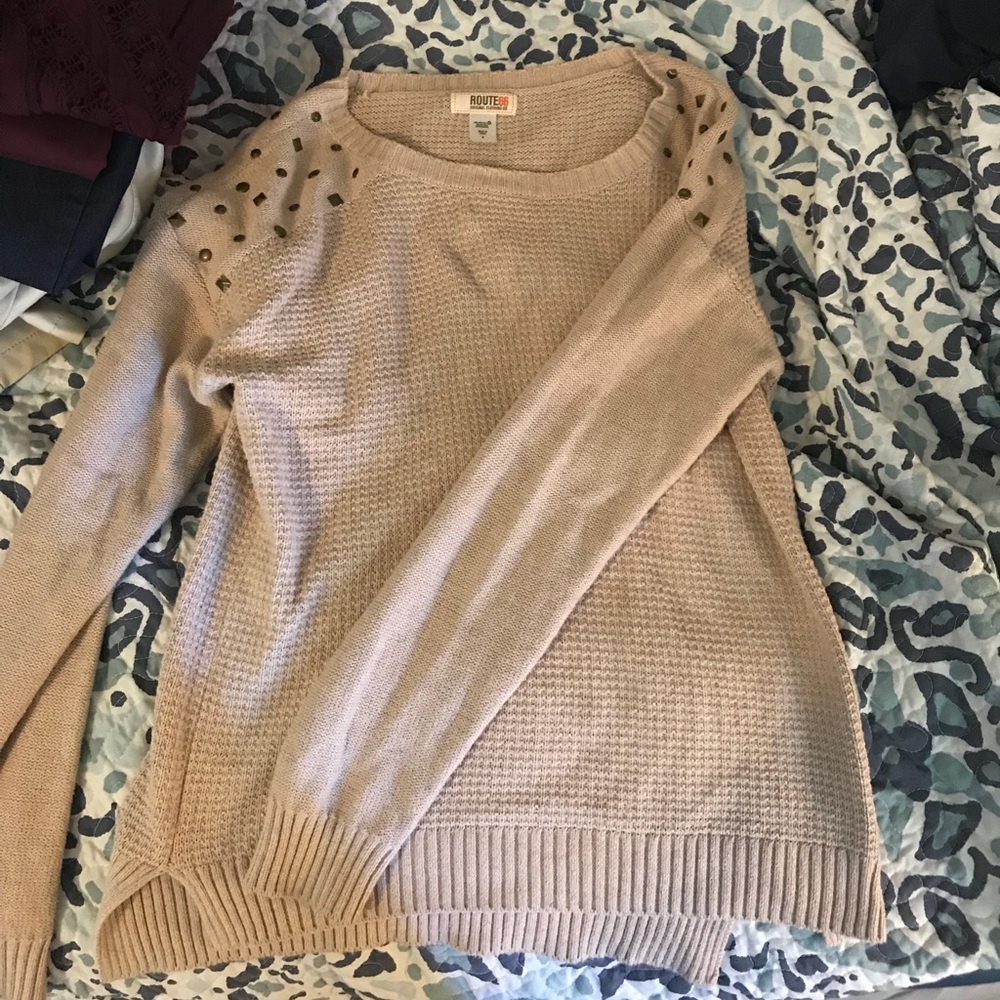 INCREDIBLY comfy sweater